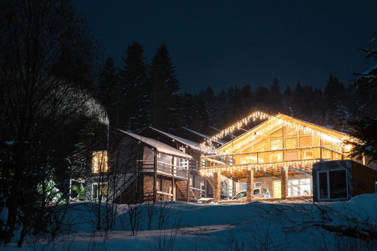 Парк-Готель Щастя Skhidnytsia ภายนอก รูปภาพ